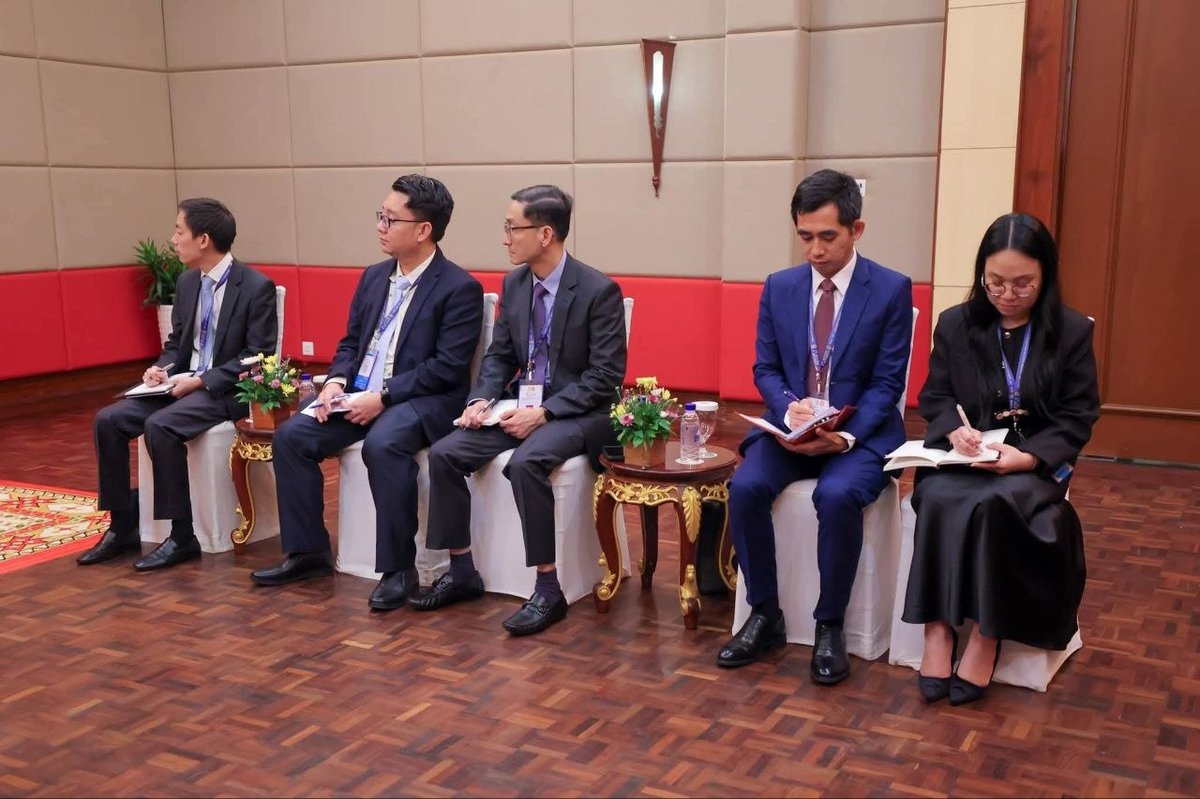 洪玛尼会见东盟秘书长高金焕 探讨公共服务创新合作