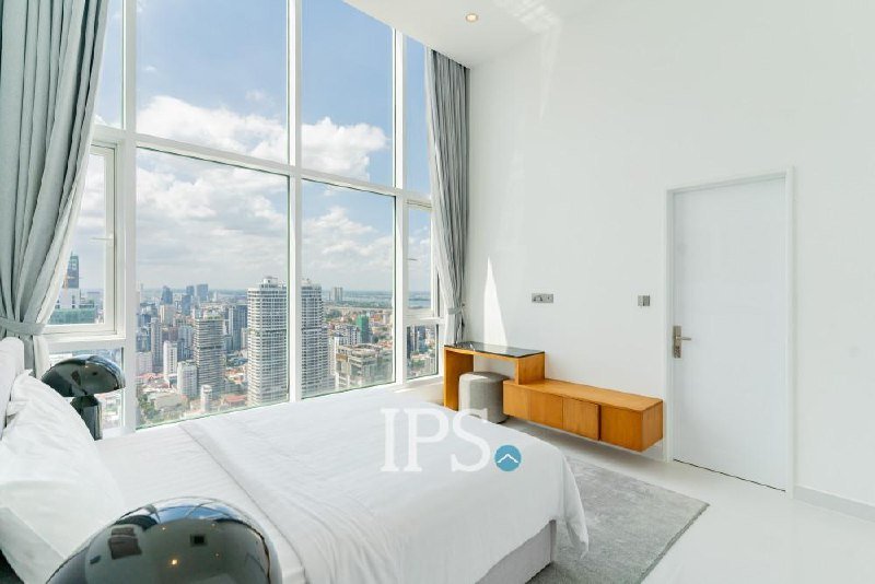 BKK1 J Tower 2顶层公寓招租 降价至$4200含
