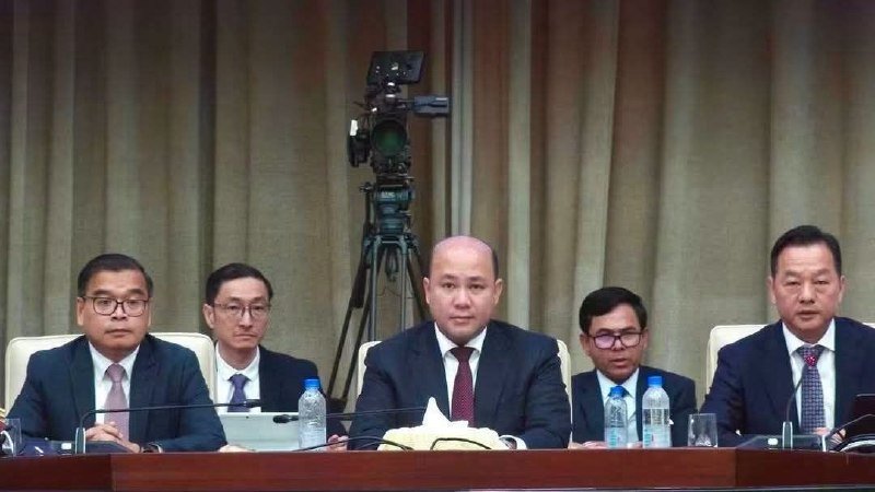 洪玛奈主持内阁会议 重点推进公共行政改革