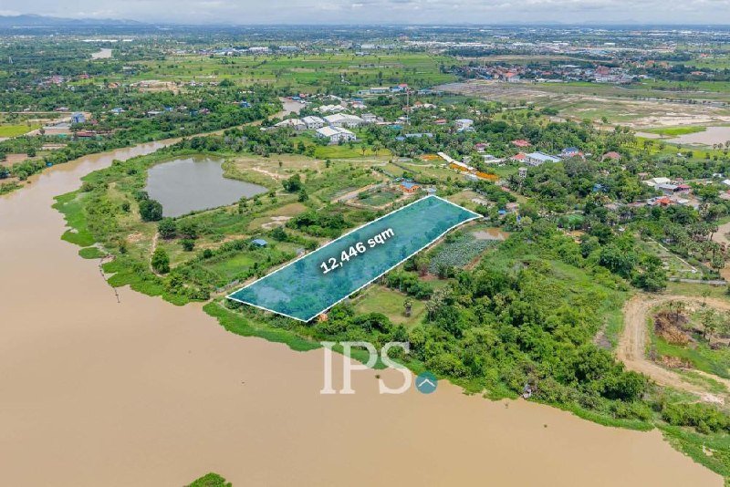 金边森速区1.2万平米土地出售 适合仓储物流开发