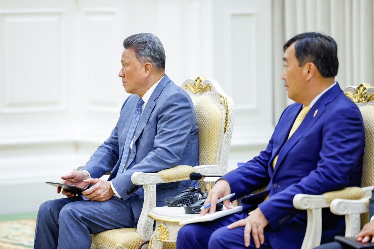 洪玛奈会见美国加州议员 探讨双边合作