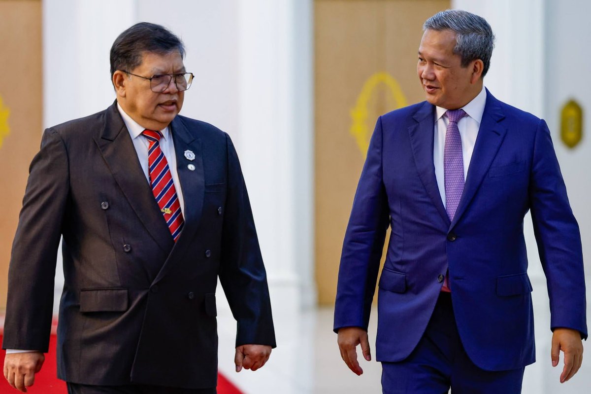 柬埔寨首相洪玛奈在和平大厦会见马来西亚议长Tan Sri D