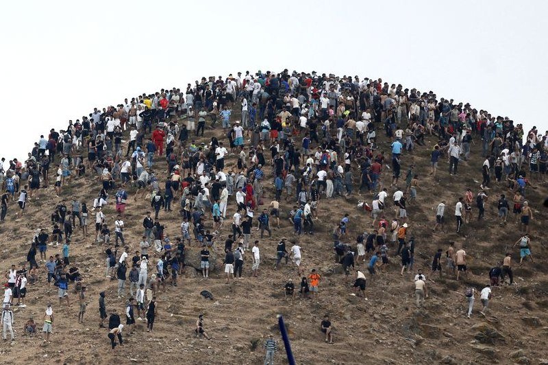西班牙休达边境移民死亡超70人 试图从摩洛哥非法入境