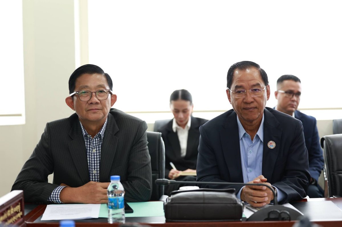 官金主持月度工作总结会议 部署8月行政执行重点