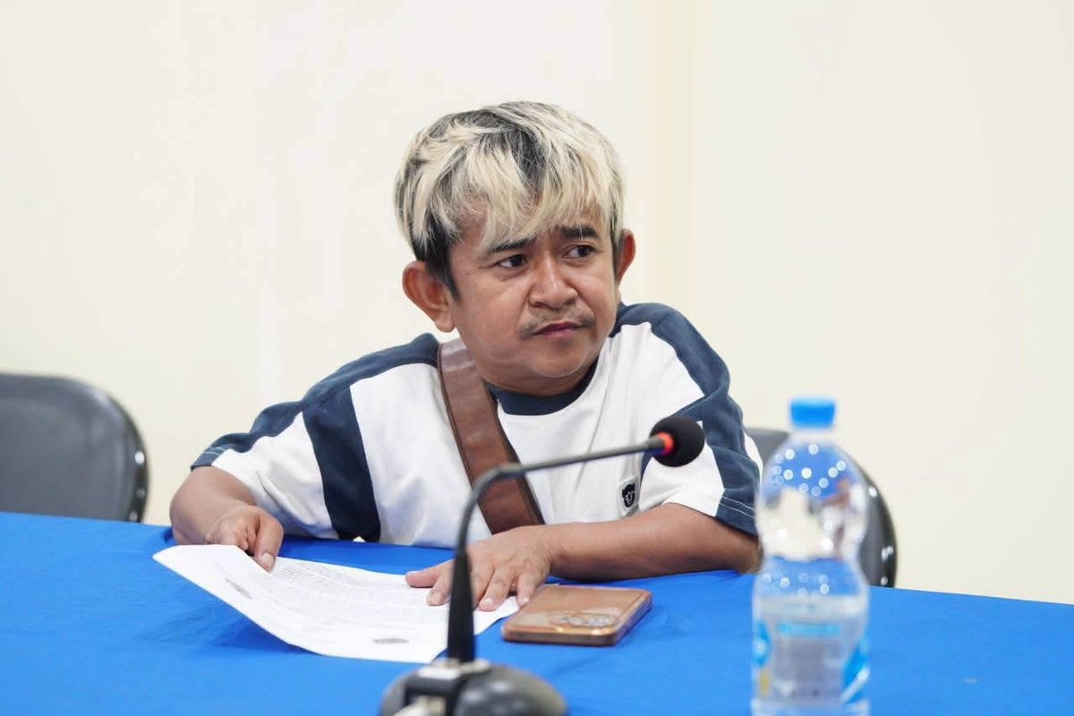 新闻部点名批评两网红团队 内容违规违背道德