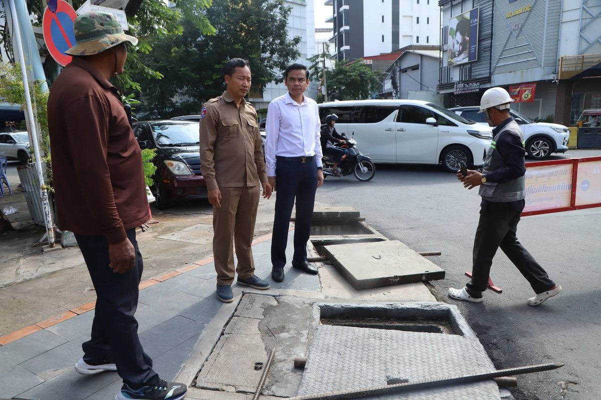 金边市政府启动排水系统清淤工程 预防雨季内涝