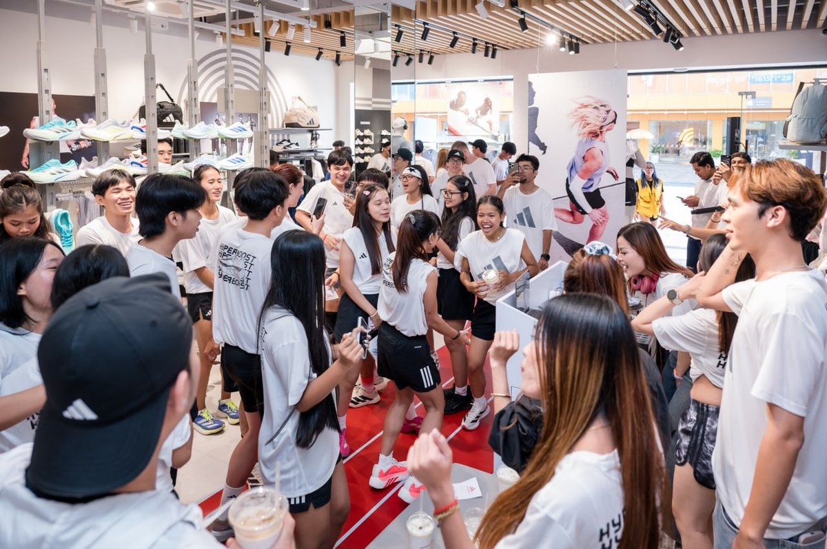 阿迪达斯近日在金边成功举办Hyperboost系列新品发布会