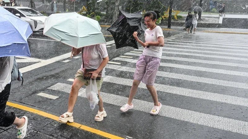 北京发布极端天气预警 预计24小时内强降雨