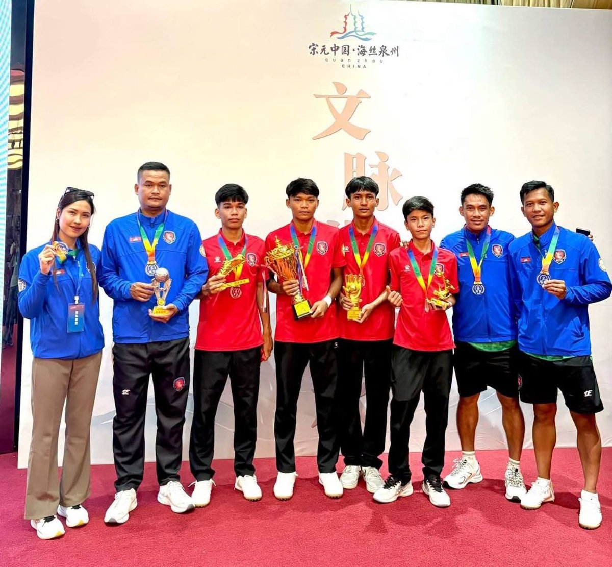 柬埔寨U15青年足球队在华夺得“丝绸之路”冠军