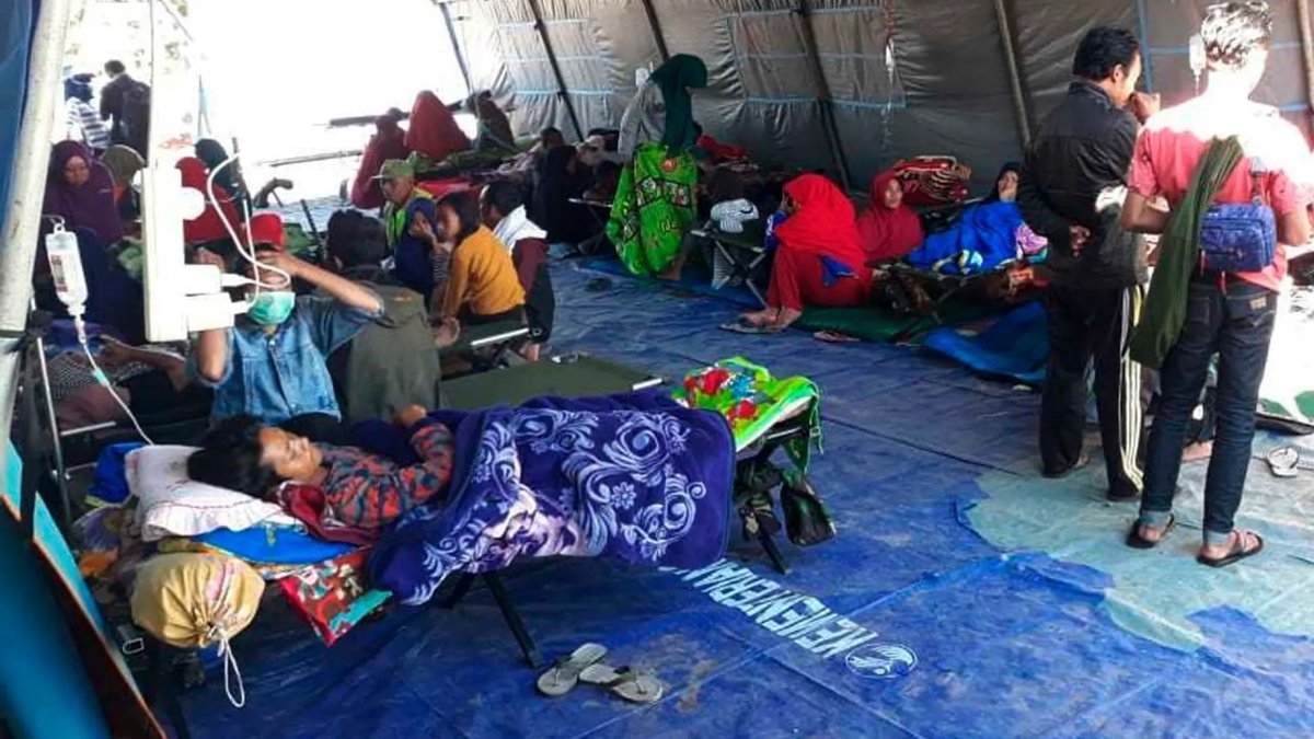 印尼地震致50余人遇难 数千人紧急撤离