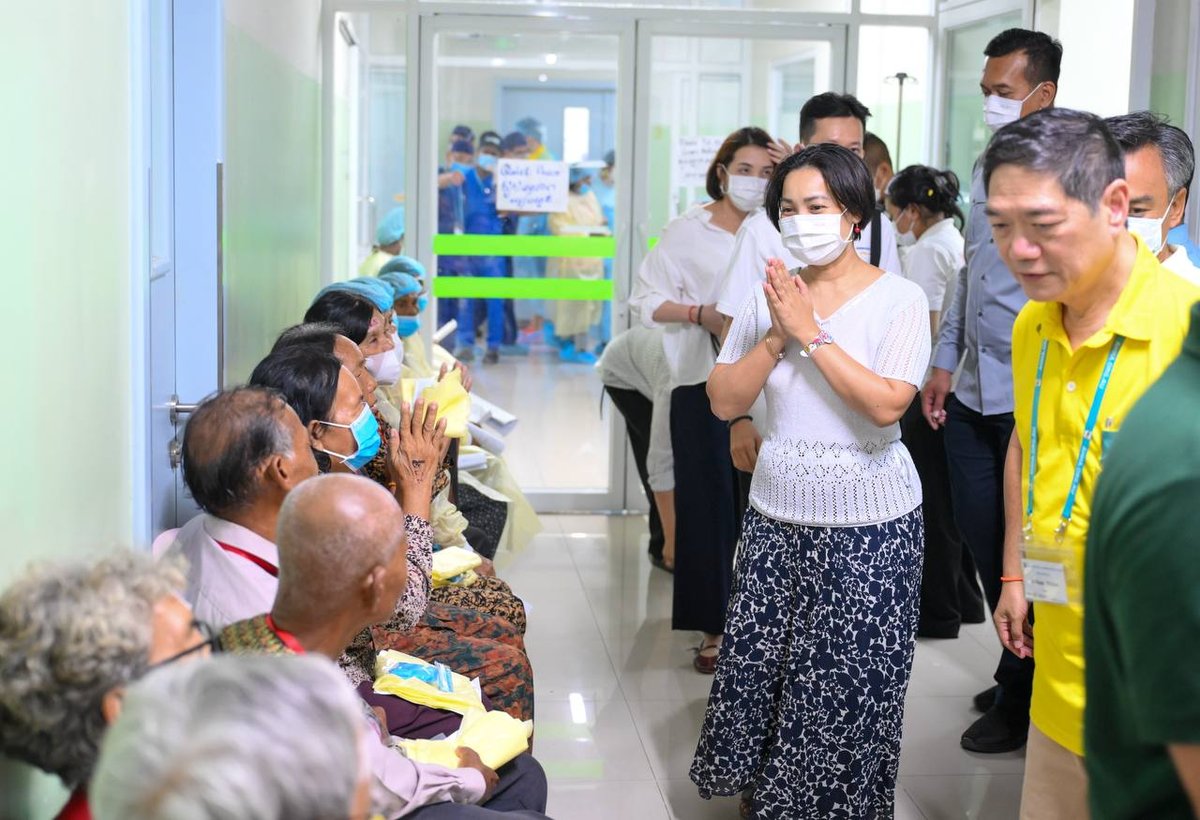 磅通省眼疾患者获金边俄罗斯医院免费诊疗