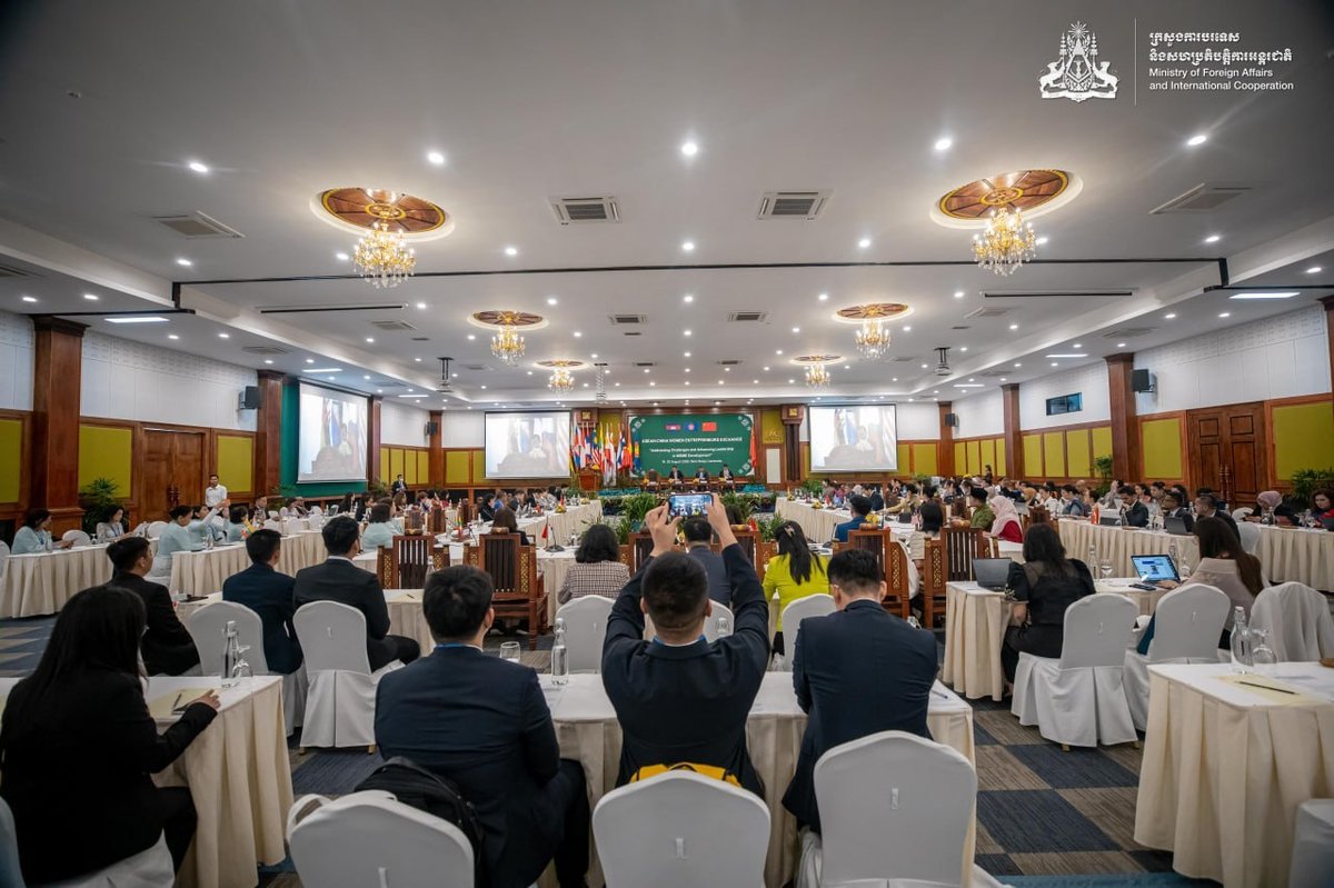 柬埔寨举办东盟中国女性创业者研讨会 聚焦中小企业领导力