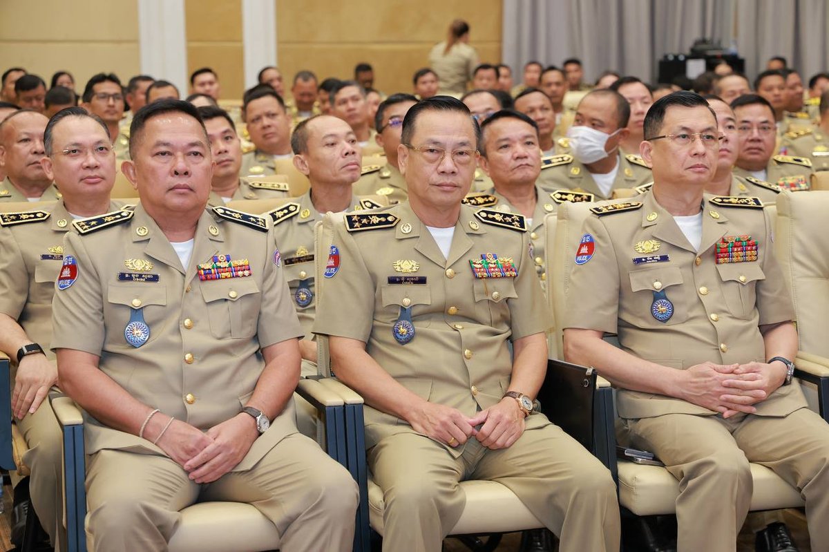 柬埔寨国家警察总署加强交通执法 严查违规行为