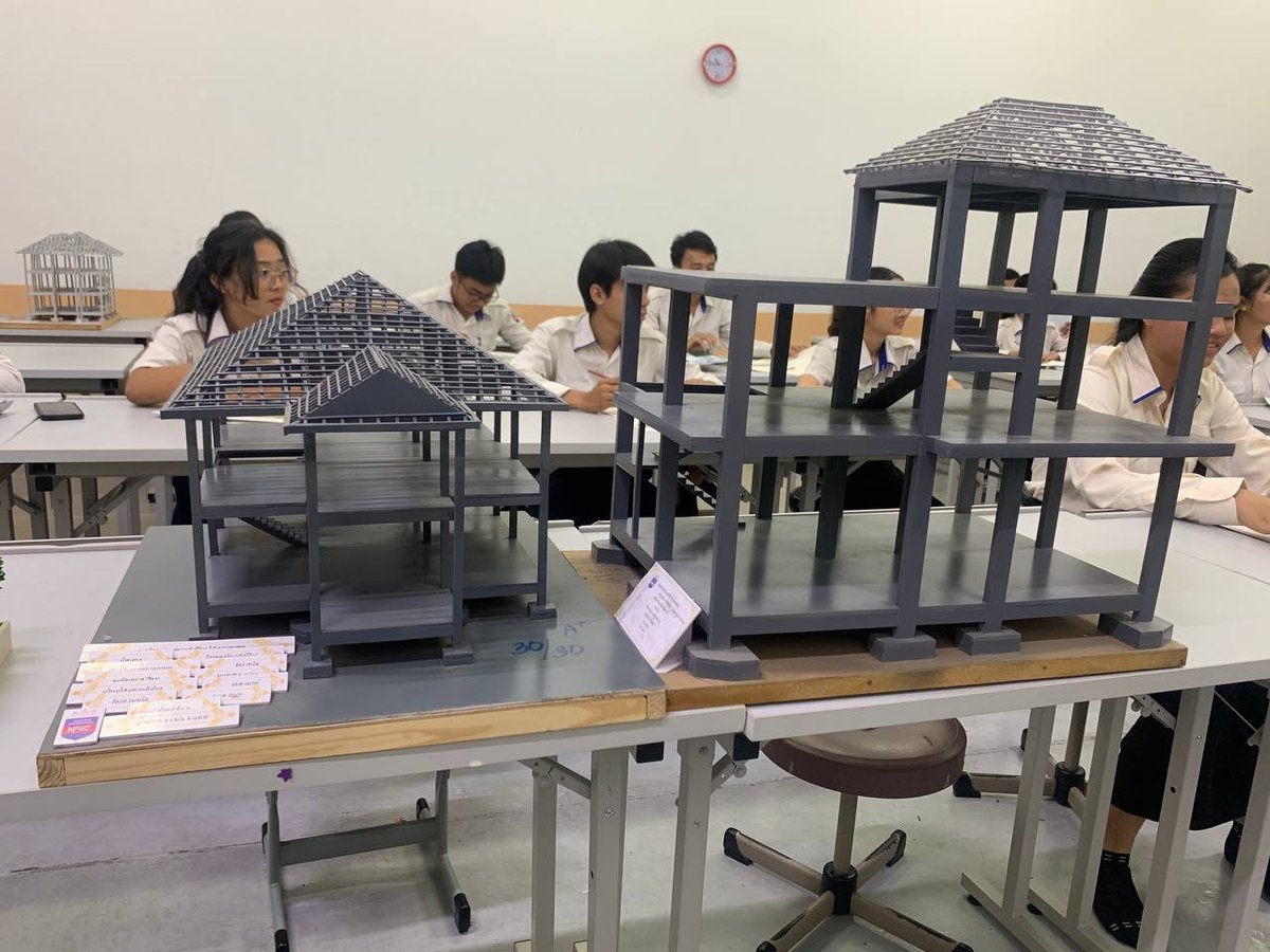 蒂维特学院鼓励青年学习建筑与工程技能