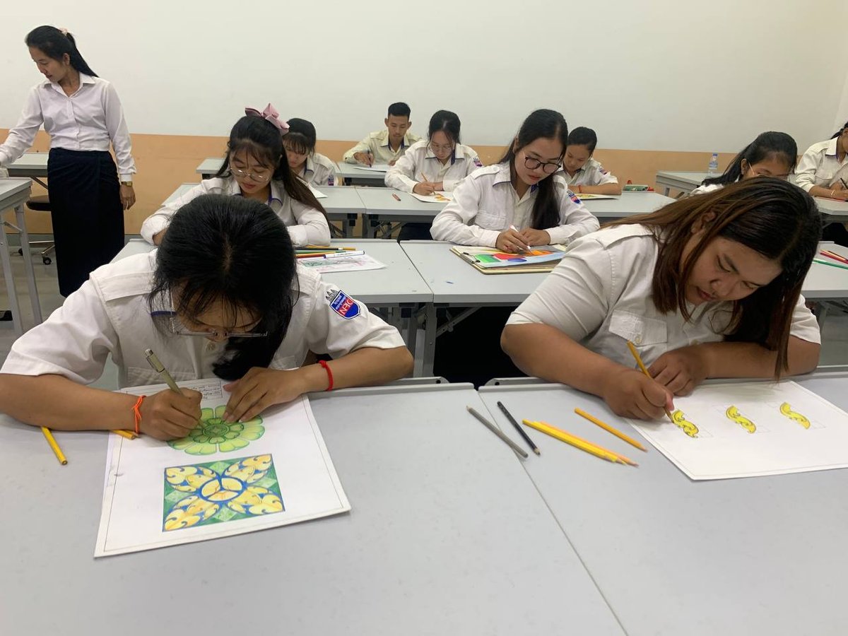 蒂维特学院鼓励青年学习建筑与工程技能