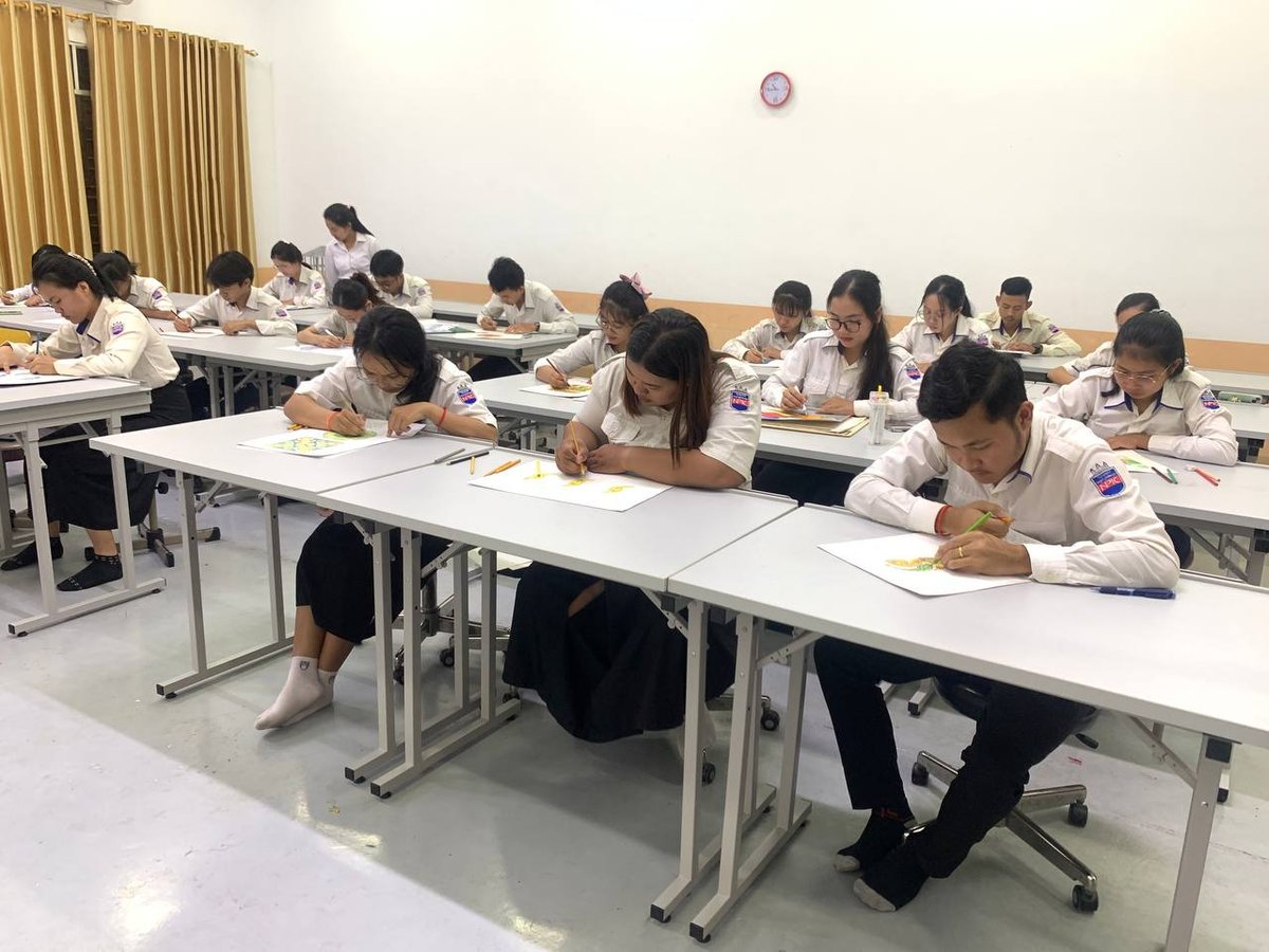 蒂维特学院鼓励青年学习建筑与工程技能