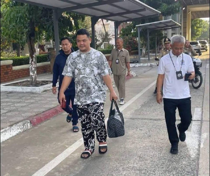 涉嫌暴力犯罪嫌疑人从越南回国投案