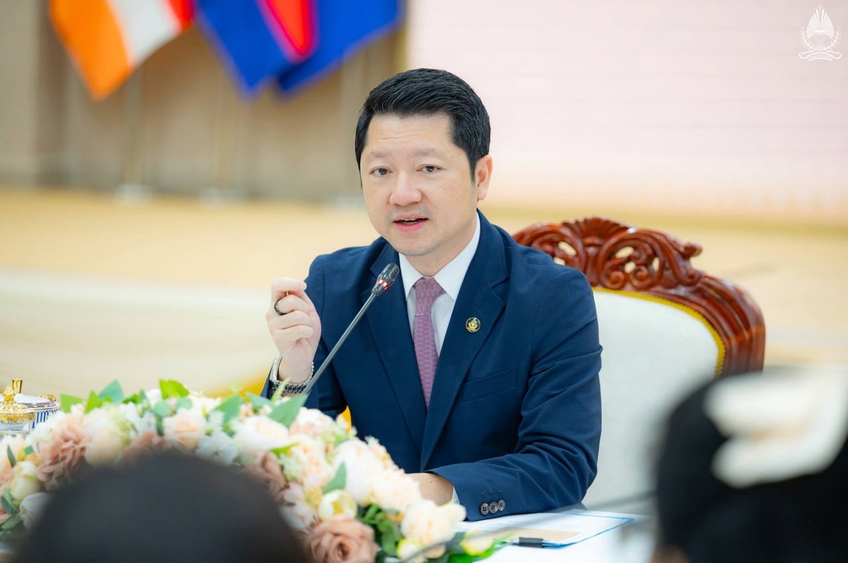 监察部鼓励留学生提升柬埔寨国际形象