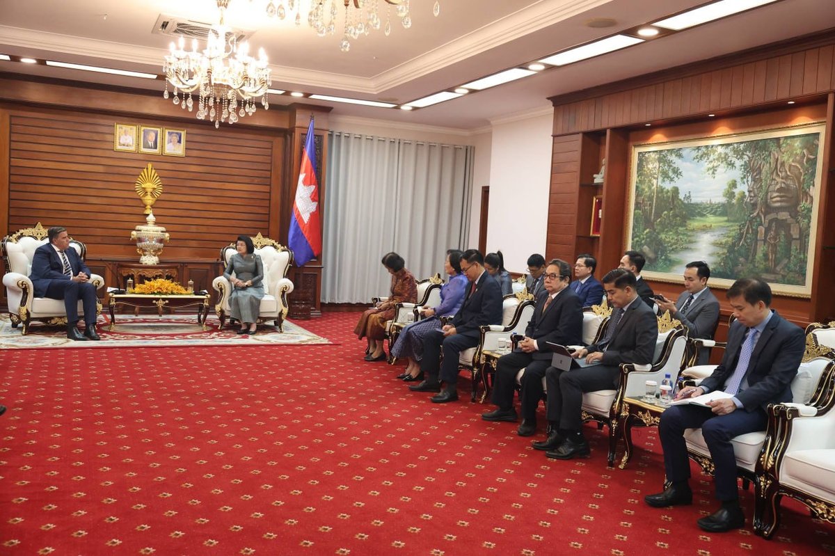 柬埔寨国会主席与澳大利亚国会主席举行双边会谈