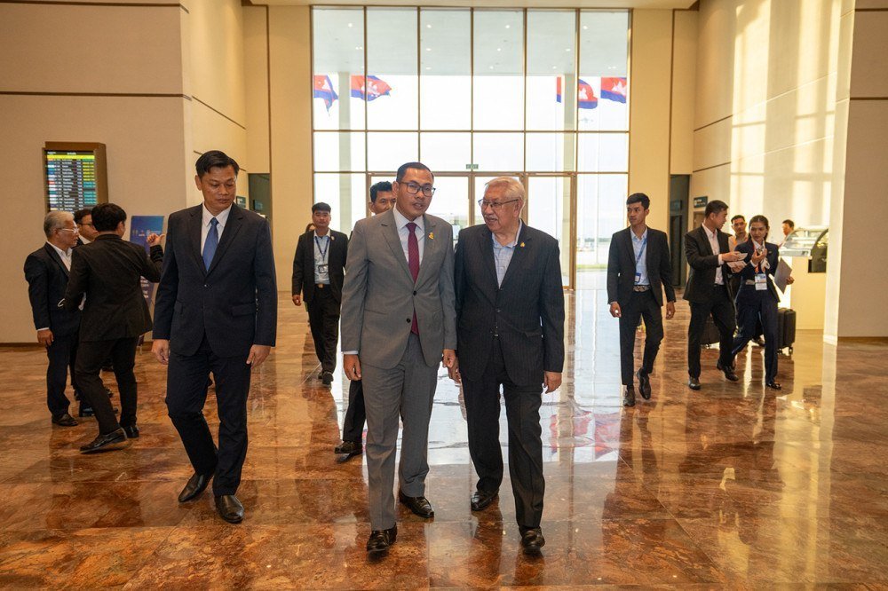 文莱议员抵达金边 参加第二届ISC会议