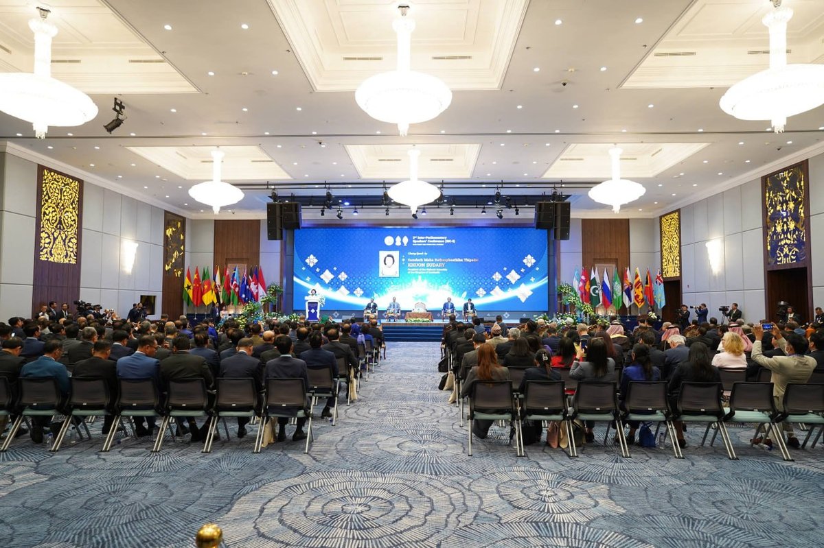 柬埔寨成功举办议会会议闭幕式