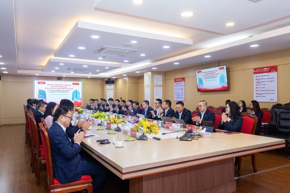 Metfone与加华银行签署合作备忘录,双方将在数字基础设施