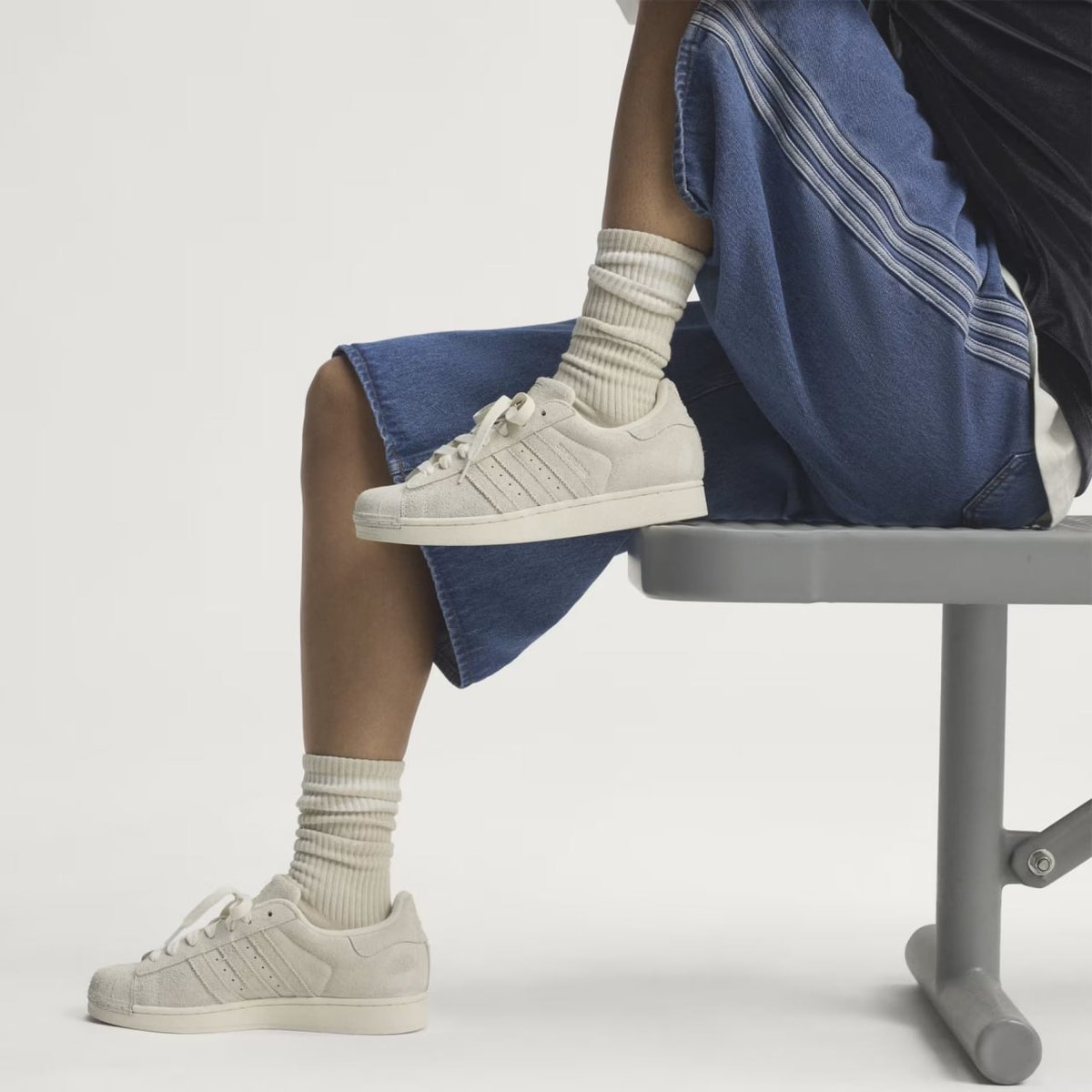 Adidas Superstar II新款上市 麂皮材质多地