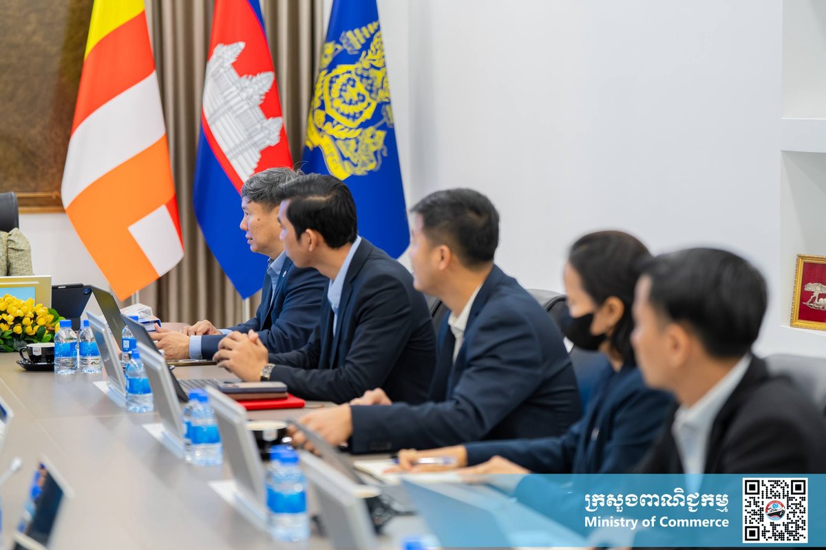 2026年8月13日,商务部部长主持会议,审查世贸组织及国际