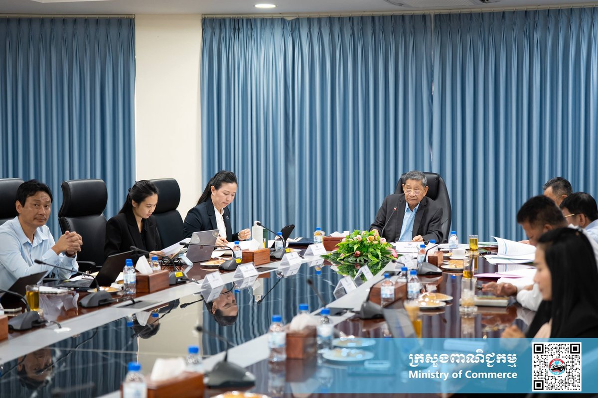 柬埔寨商务部讨论修订省商会选举指南