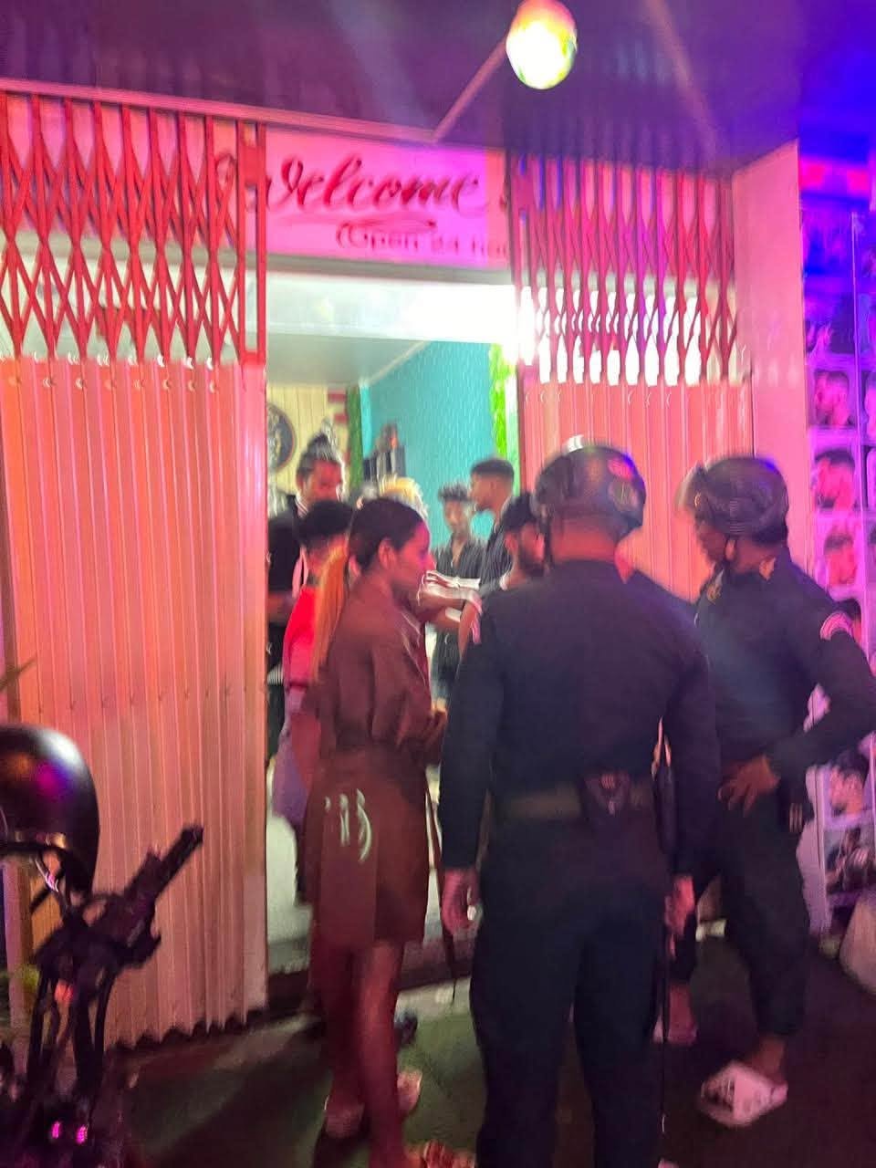 金边一家名为Island的商铺发生纠纷,起因是韩国籍顾客在支