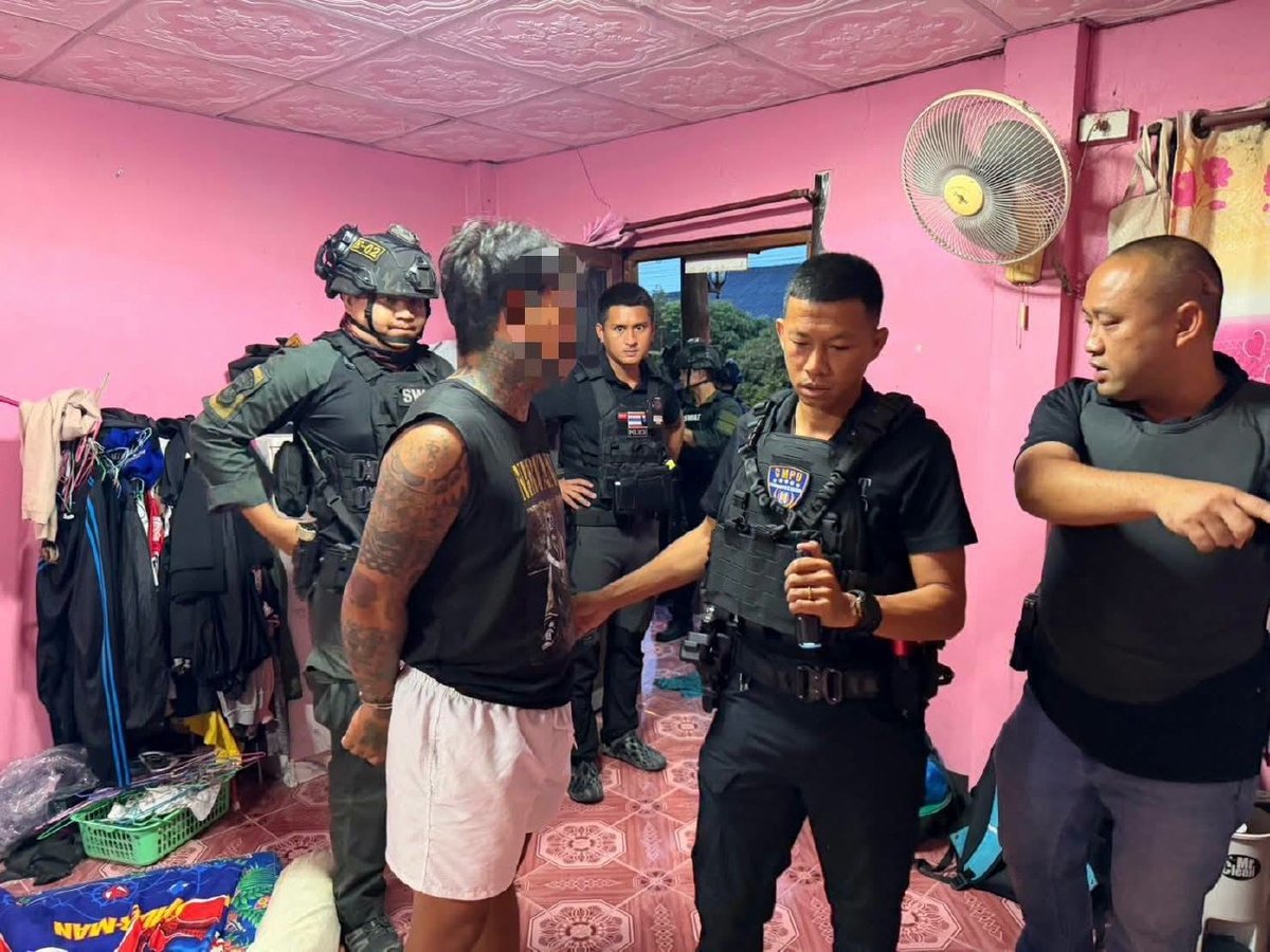 泰国警方突袭清迈 破获网络非法枪支销售案
