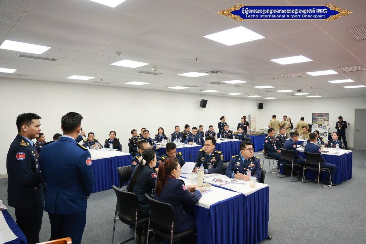 德崇国际机场警方开展反人口贩运培训