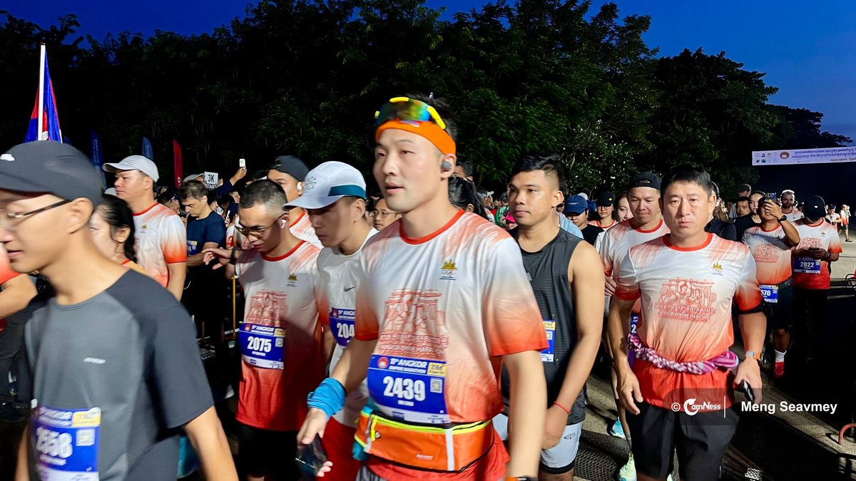 第11届吴哥帝国马拉松于8月2日在吴哥窟前正式开赛,设有42