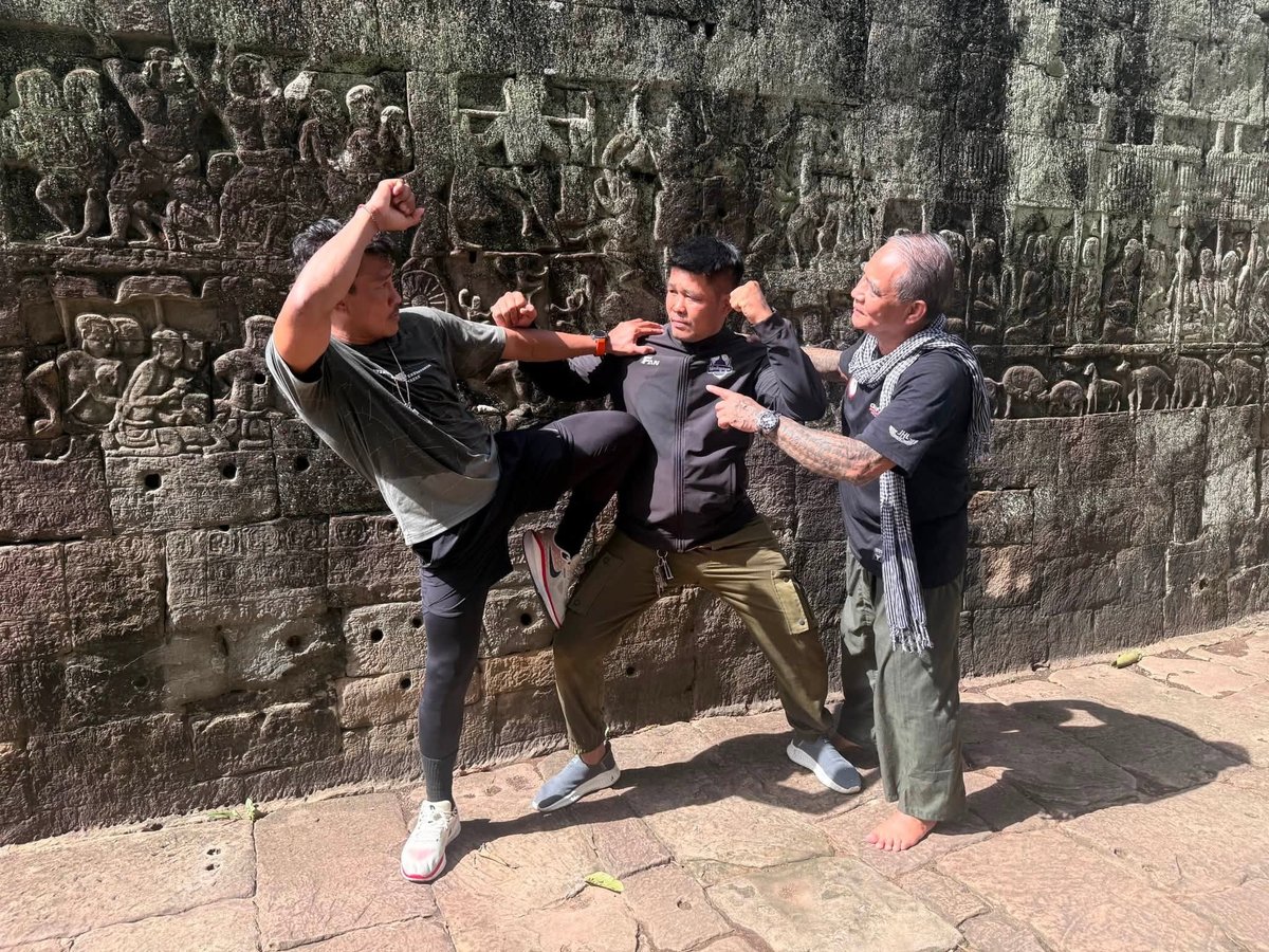 武术大师森本松携手陈罗塔纳与隆索万·杜恩,于8月15日重访暹