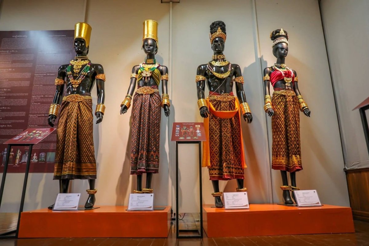 暹粒MGC亚洲传统纺织品博物馆展出五代高棉皇室服饰