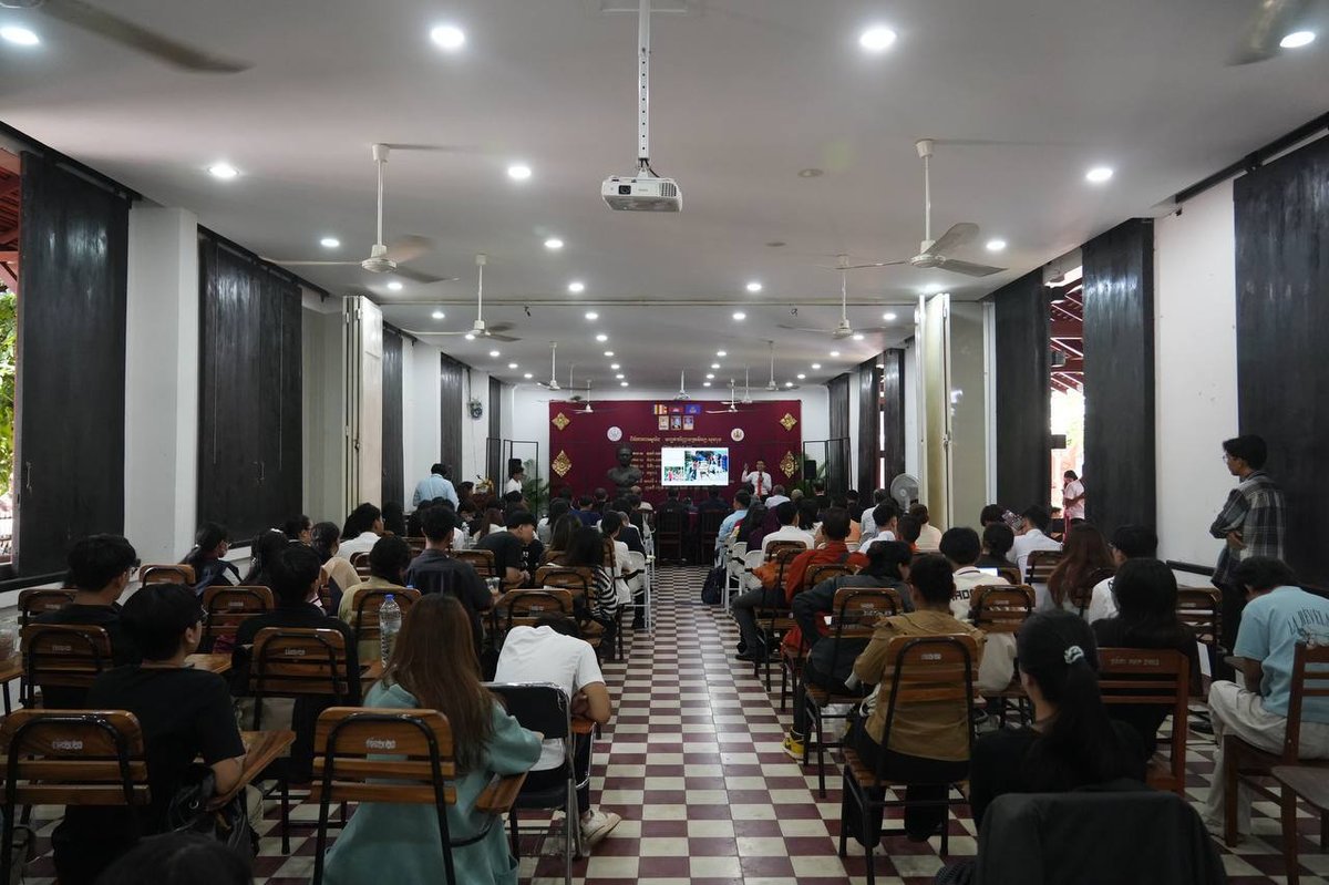 皇家艺术大学举办美术学士毕业论文答辩
