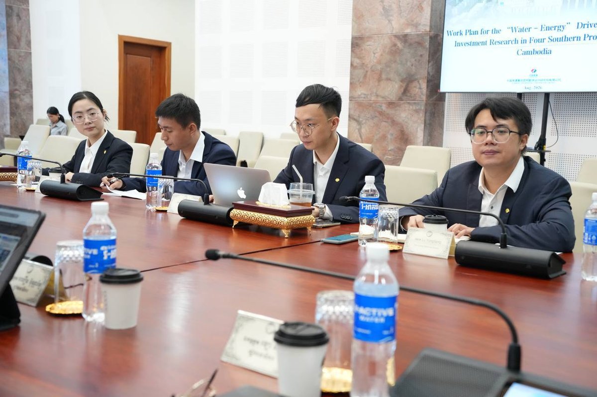 柬埔寨国土规划建设部与中国电建昆明院举行会谈,双方就柬埔寨沿