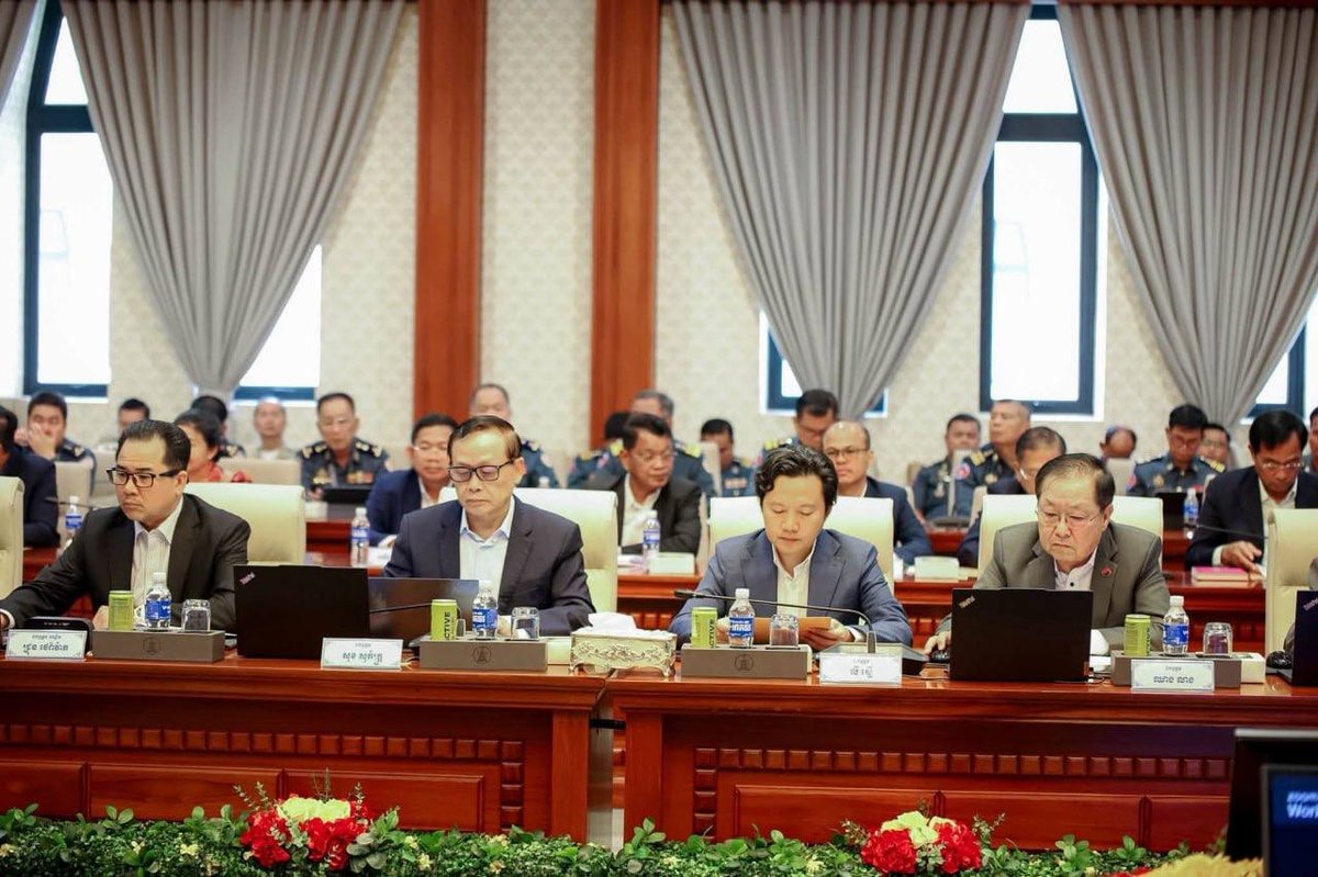 内政部部长苏速卡主持2026年上半年道路交通安全总结会议,各