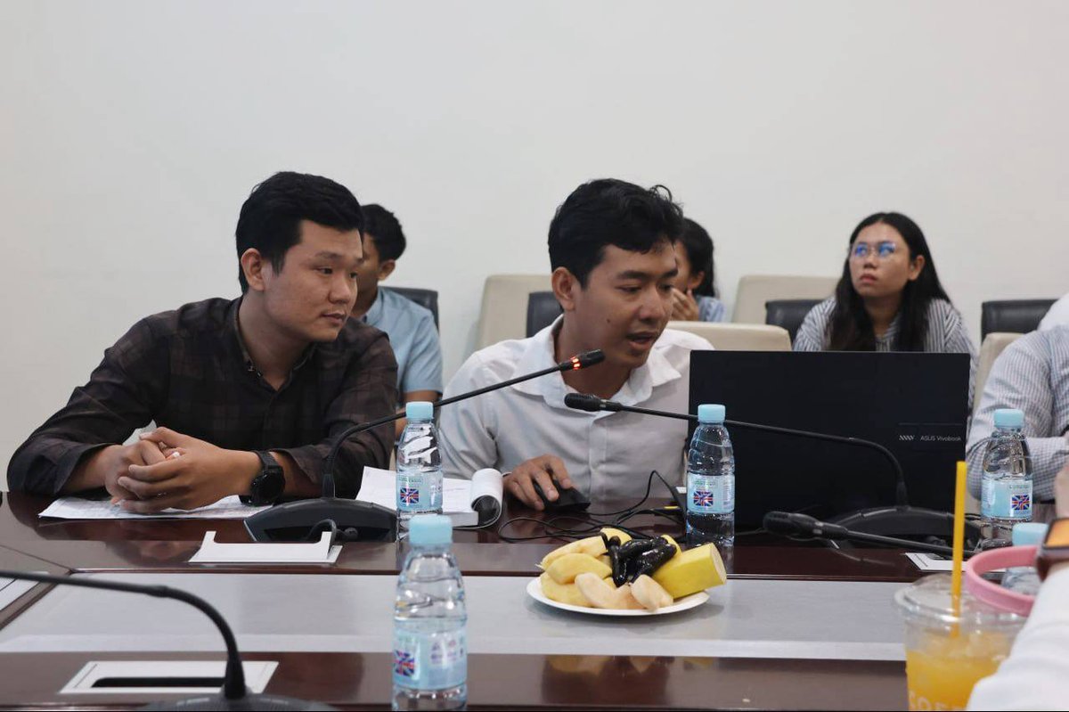 国土规划与建设部官员召开会议,重点排查金边市内的危旧建筑