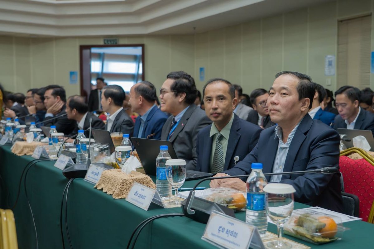 柬埔寨政府召开法律改革会议 推进公共行政现代化