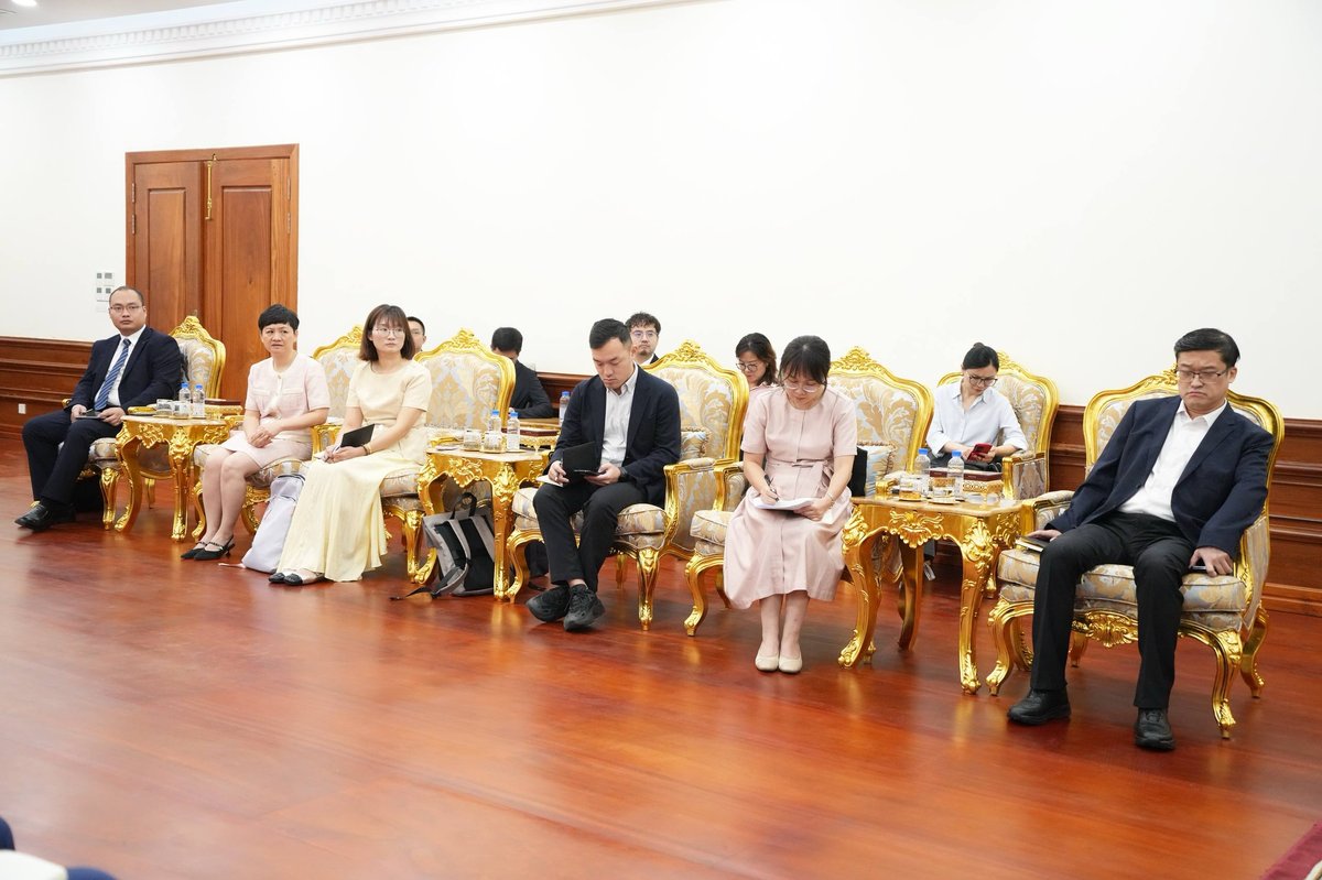 柬埔寨国土部会见广西代表团 深化城市规划合作