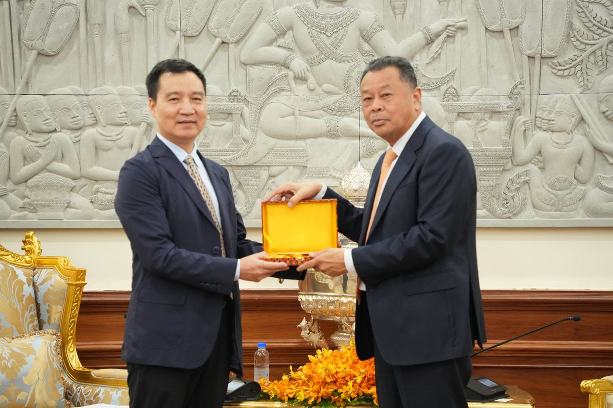 柬埔寨国土部会见广西代表团 深化城市规划合作