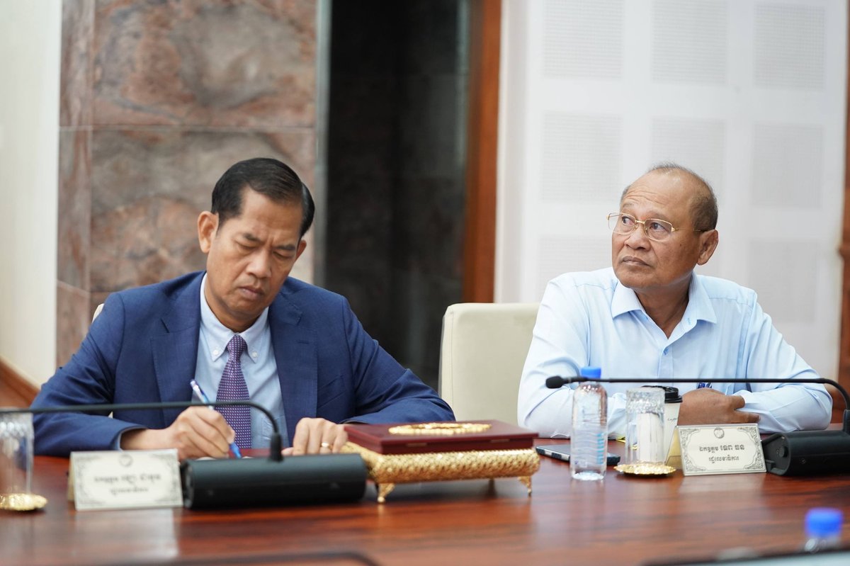 国土规划与建设部国务秘书Tuk Reth Samrach主持