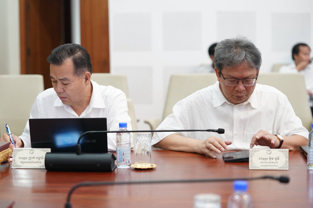 国土规划与建设部国务秘书Tuk Reth Samrach主持