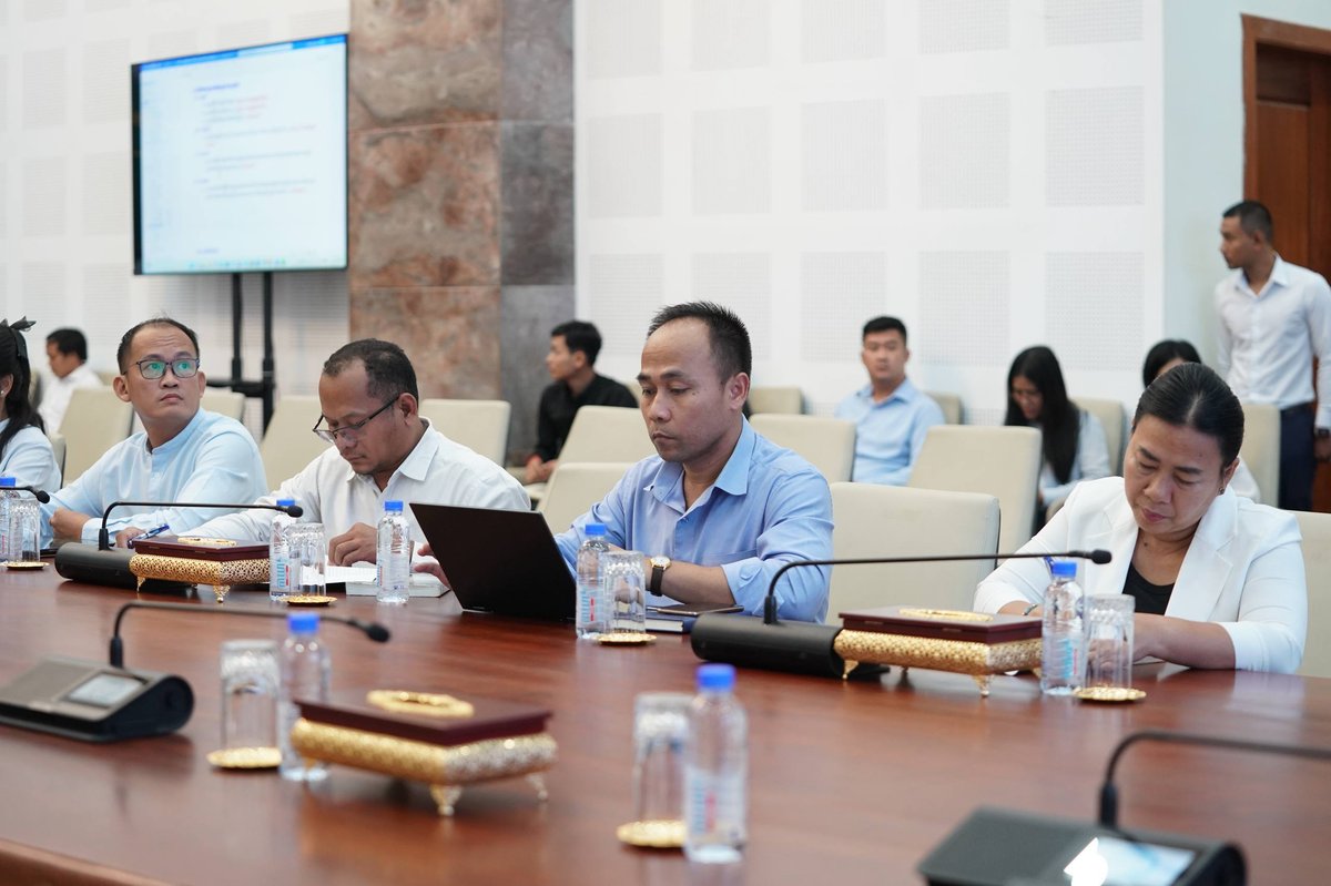 国土规划与建设部国务秘书Tuk Reth Samrach主持