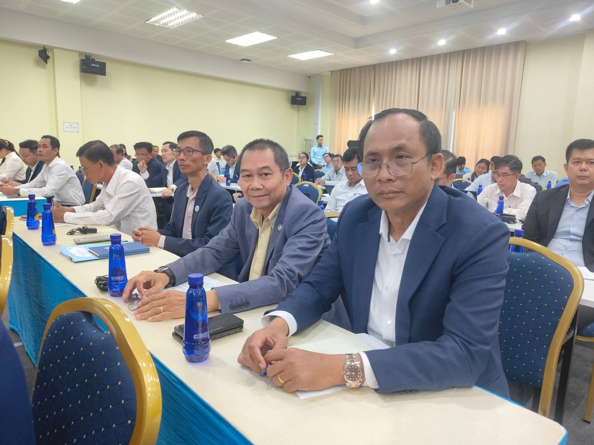 劳工部举办关于柬埔寨2026-2027年经济展望的研讨会,由