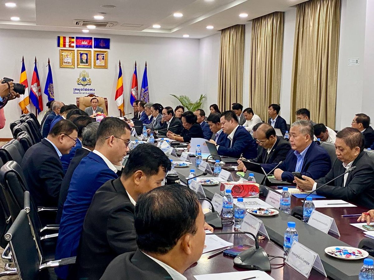 柬埔寨政府启动国家发展战略中期评估 跨部门会议召开