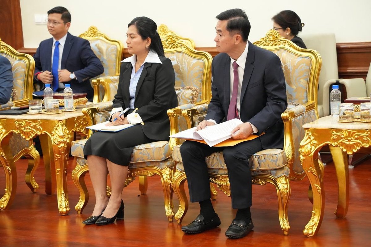 国土规划部与亚洲基金会驻柬代表举行会谈,探讨通过项目合作提升