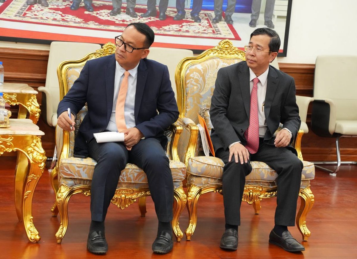 国土规划部与亚洲基金会驻柬代表举行会谈,探讨通过项目合作提升