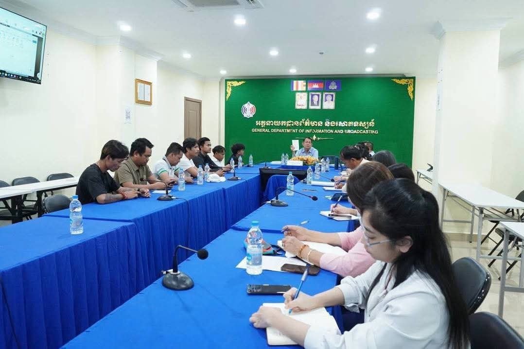 网红គ្រូតឿ滥用红十字标志被新闻部约谈 承诺删除违规内容